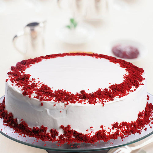 One kg Vanilla Red Velvet Cake