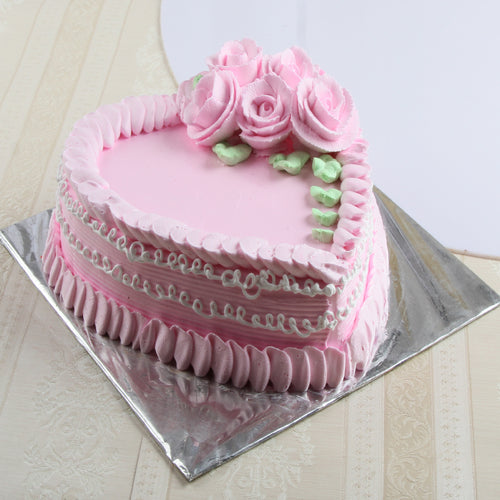 Heart shape Strawberry Cake Online Delivery