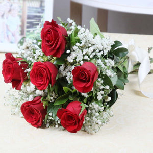 Lovable Red Rose Hand Tied Bunch Express Delivery