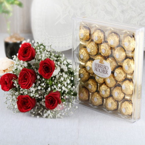 Bouquet of Red Rose and Ferrero Rocher Chocolate