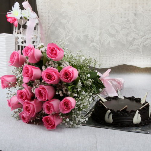 Fifteen Pink Roses with Half Kg Chocolate Cake