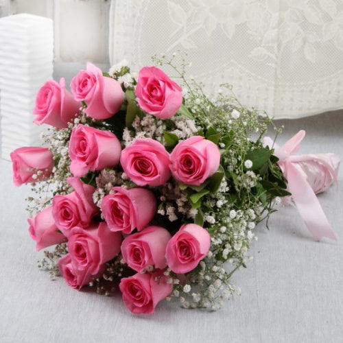 Bunch of Fifteen Pink Roses