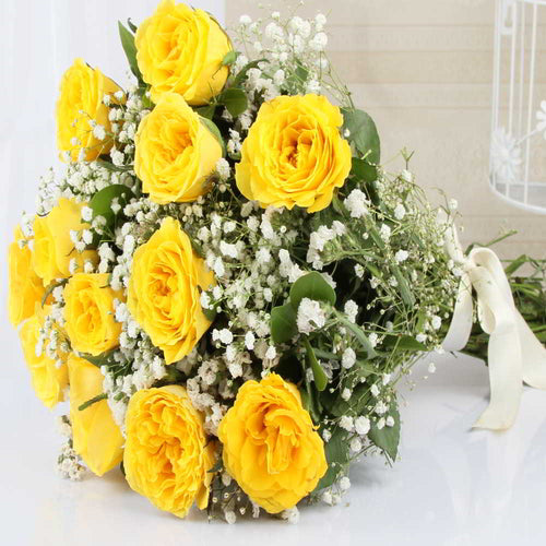 Bouquet of Twelve Yellow Roses