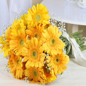 Ravishing Yellow Gerberas Bouquet