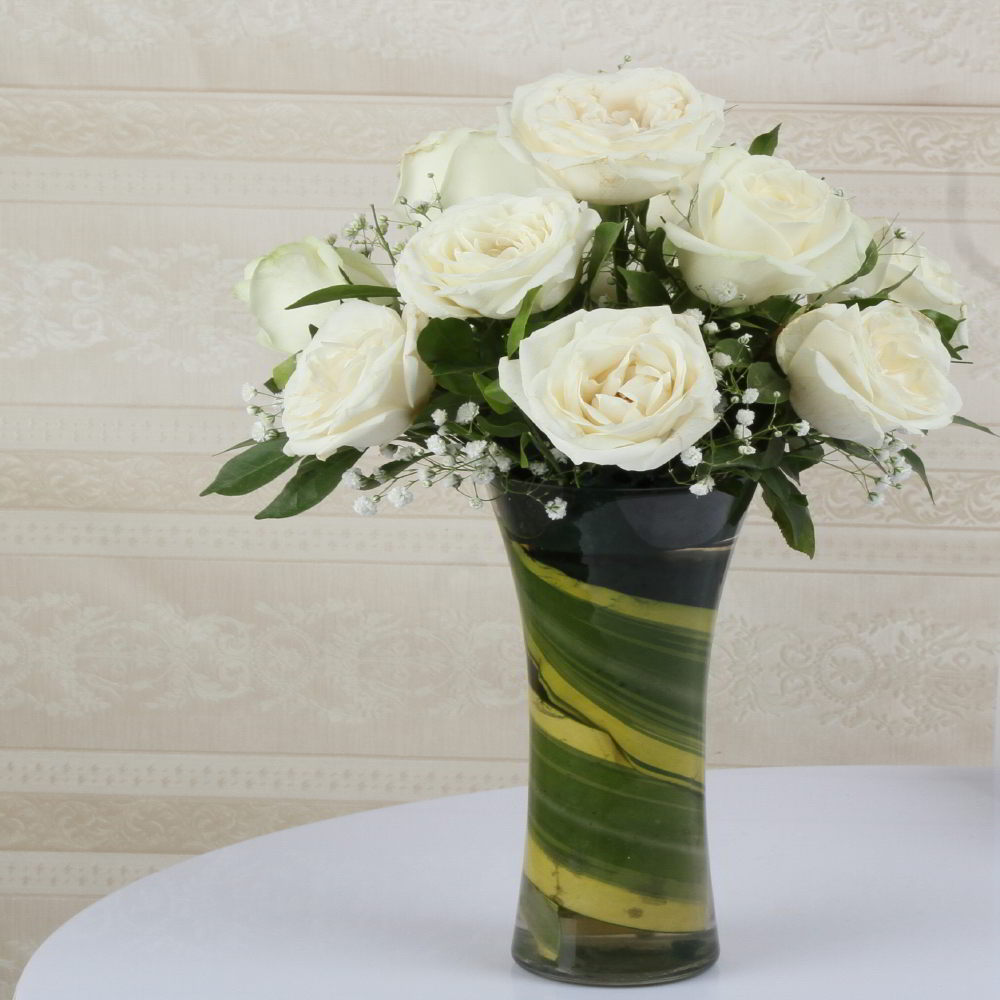 Ten White Roses Ten White Roses in Vase – Flowersacrossindia.com