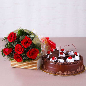Anniversary Combo of Red Roses and Cake