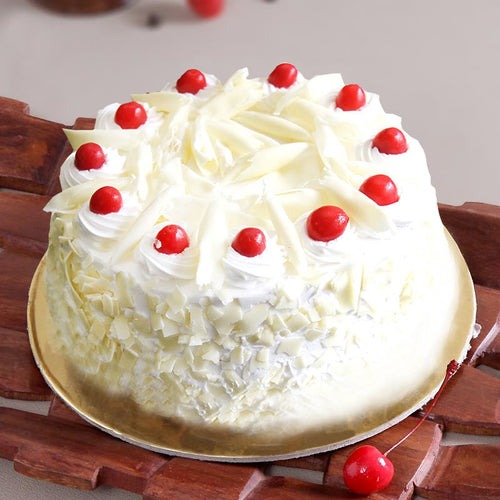 Pineapple Flavor White Chocolate Cake