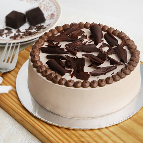 Chocolate Shaving Round Shape Cake