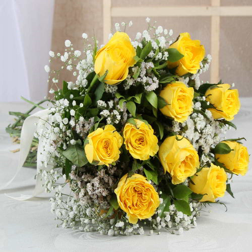 Bouquet of Ten Delightful Yellow Roses